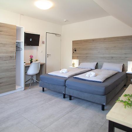 Mk Hostel Oyten - Free Wifi & Parking - 24H Check-In المظهر الخارجي الصورة