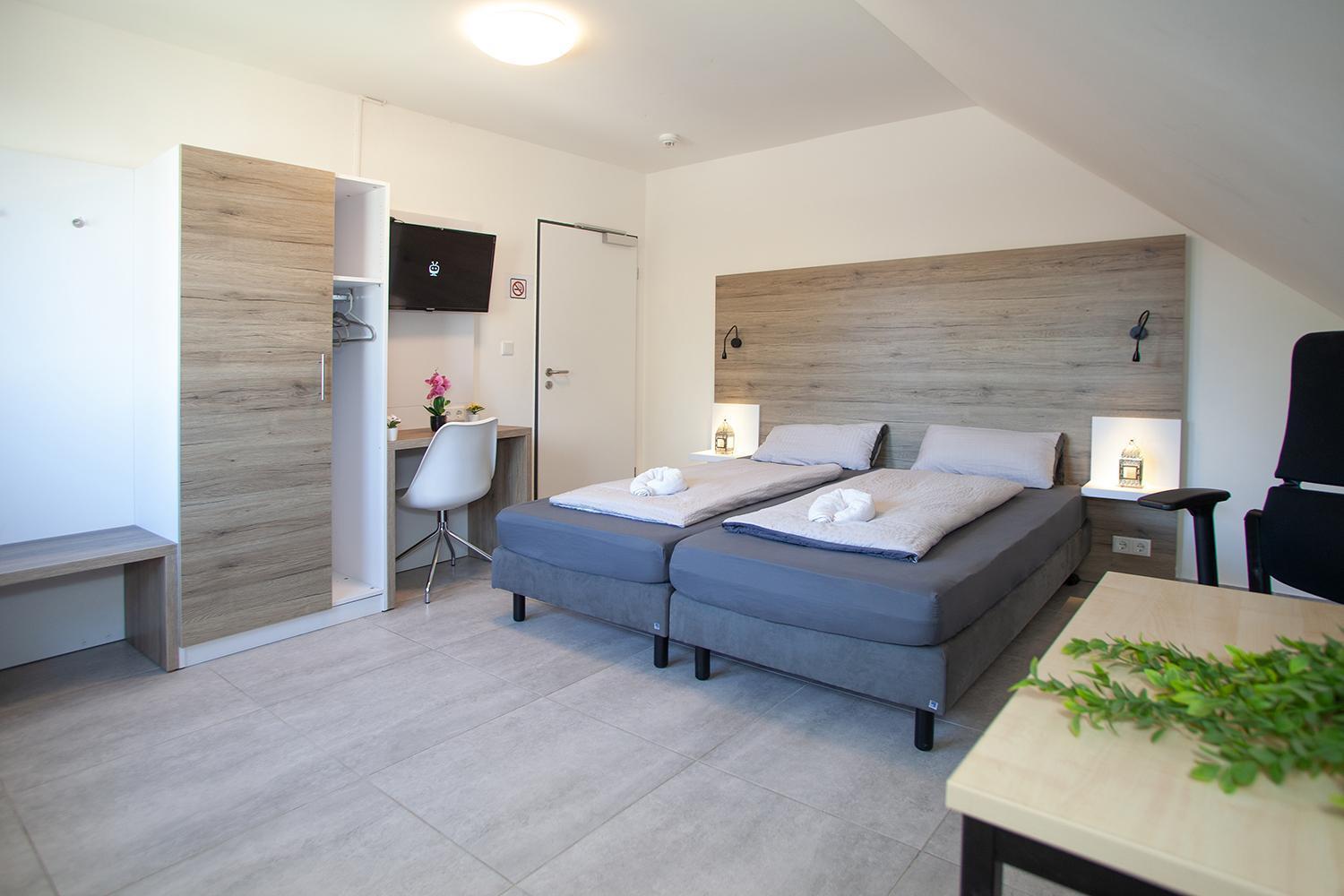Mk Hostel Oyten - Free Wifi & Parking - 24H Check-In المظهر الخارجي الصورة